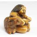 RAR: netsuke de perioada Edo. sculptura in fildes patinat. cca 1850. Japonia